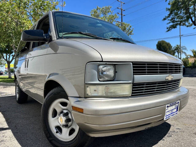 chevrolet astro cargo 2004 1GNDM19X54B127436 image chevrolet astro cargo 2004 1GNDM19X54B127436 image